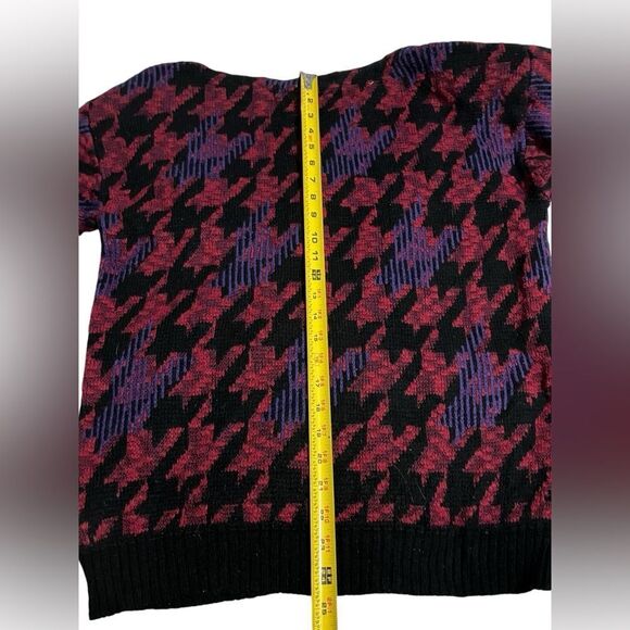 Urban Renewal Vintage 90s Houndstooth Cardigan Sweater Size Medium Dark Academia - Picture 3 of 6
